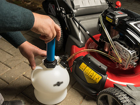 Motoröl für Rasenmäher BRIGGS&STRATTON SAE30 2L Viertaktmotoren Mineral